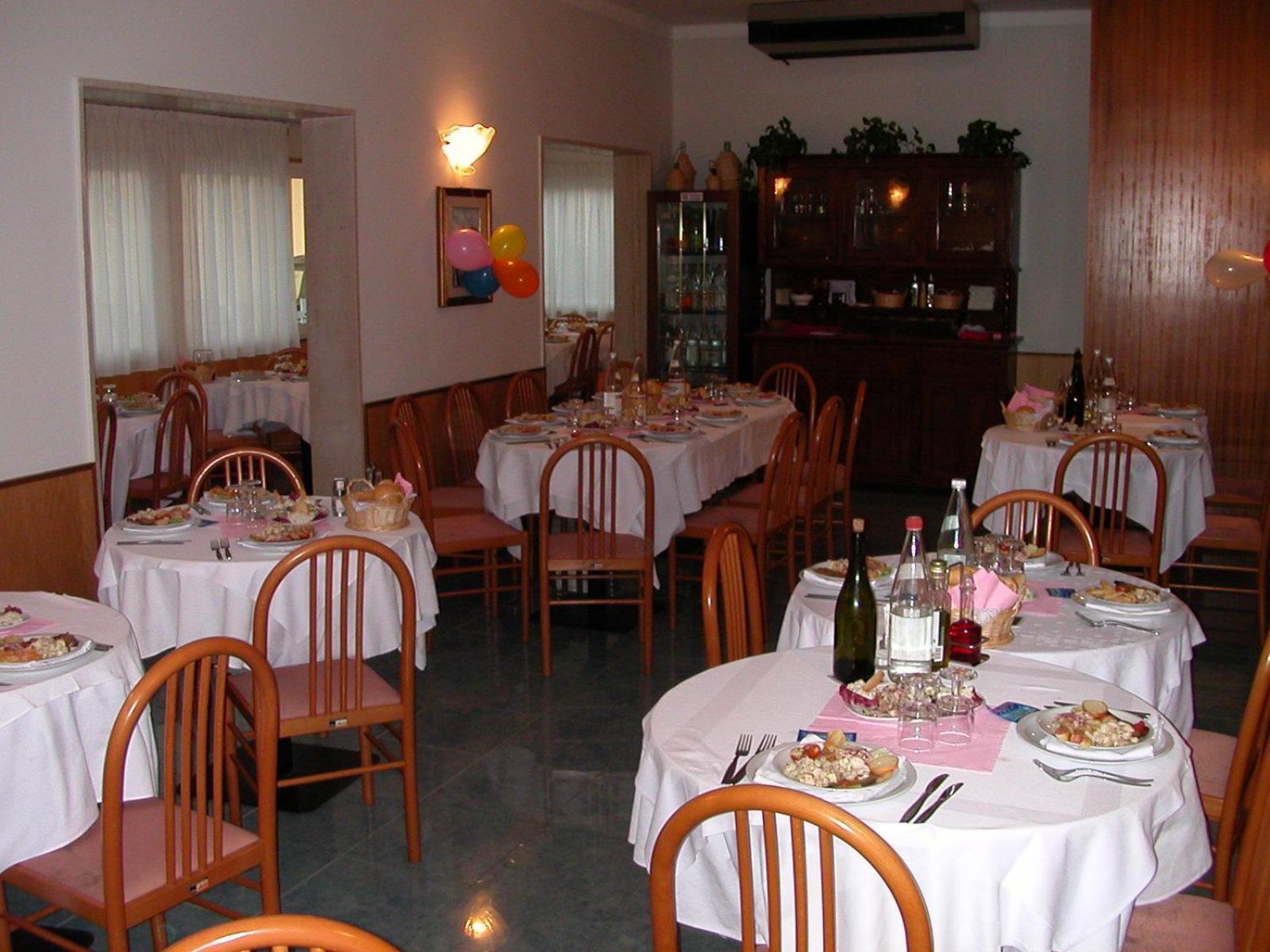 Albergo Aquila ลิโดดิเยโซโล ภายนอก รูปภาพ