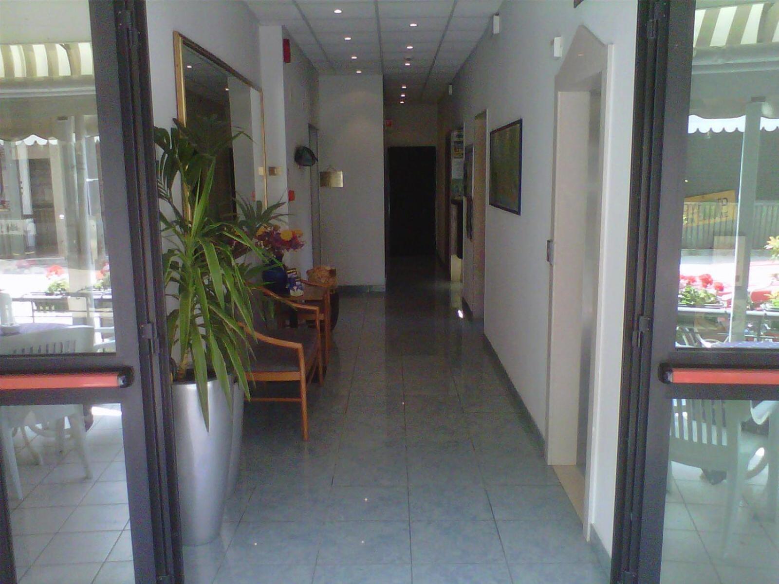 Albergo Aquila ลิโดดิเยโซโล ภายนอก รูปภาพ